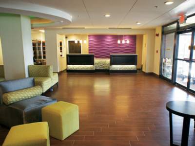 Lobby of Springfield La Quinta Lobby of Springfield La Quinta