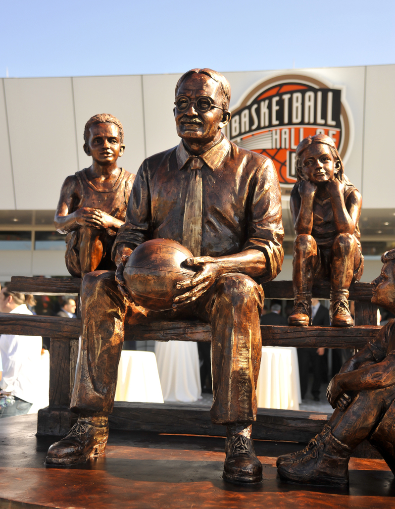 naismith statue at basketball hall of fame