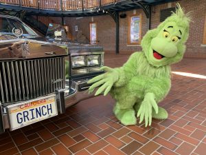best grinch with car